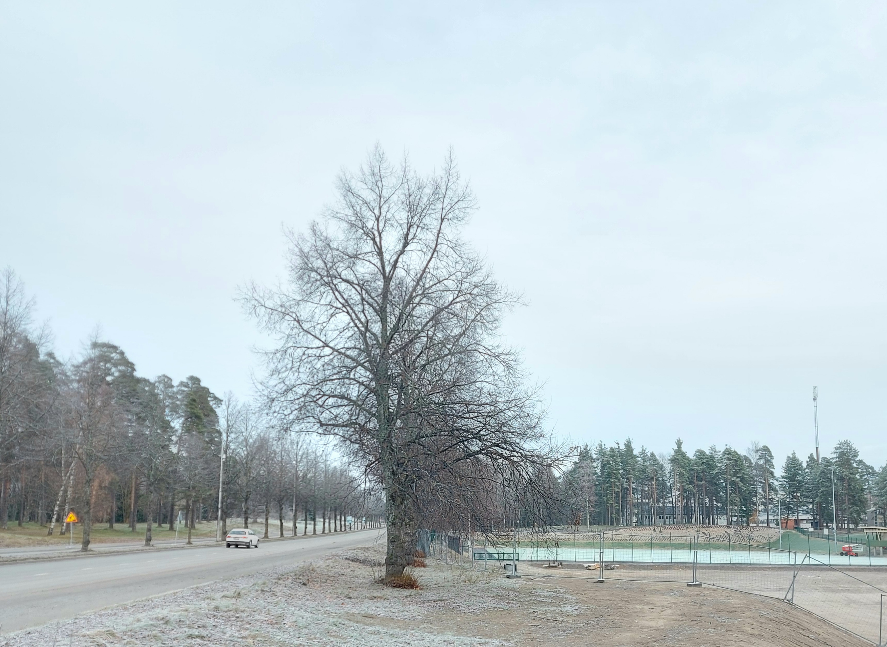 Valtakadun alue Amiksen kentän läheisyydessä.